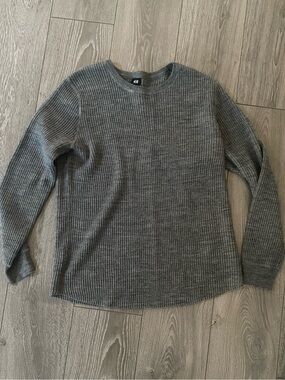 H&M Men's Charcoal Grey Waffle Crewneck Sweater